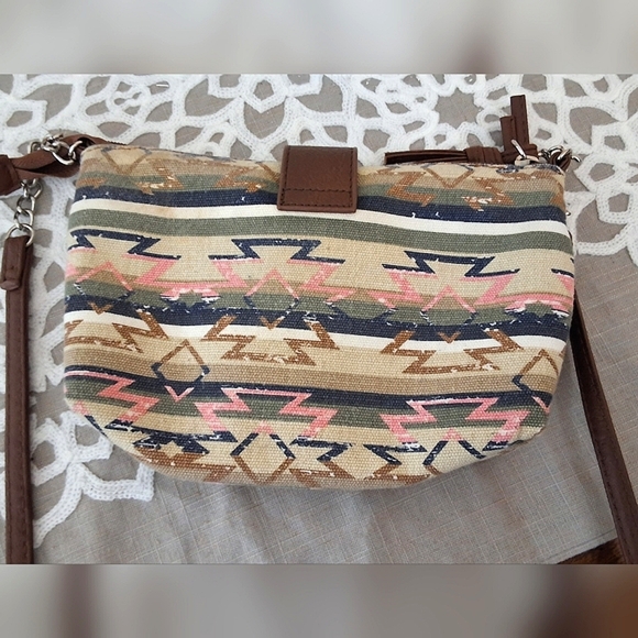 💥SALE💥AZTEC Pattern Cross Body Purse, Brown, Pink, Beige, Cream, Black - Picture 3 of 8